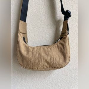 BAGGU Mini Crescent bag